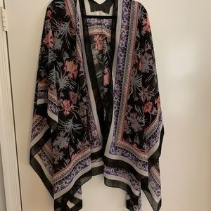 NEVER BEEN WORN Express Cover-UP